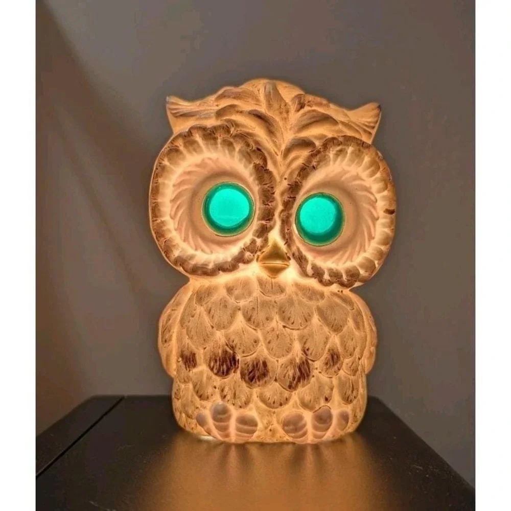 Vintage Ceramic Owl Table Lamp Night Light Retro Lighted Eyes Mid Century Pink